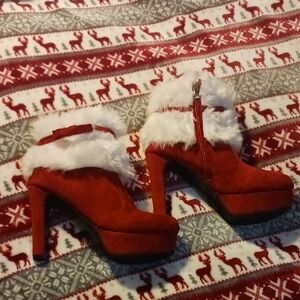 Elegant Red Heeled Boots with Faux Fur Trim